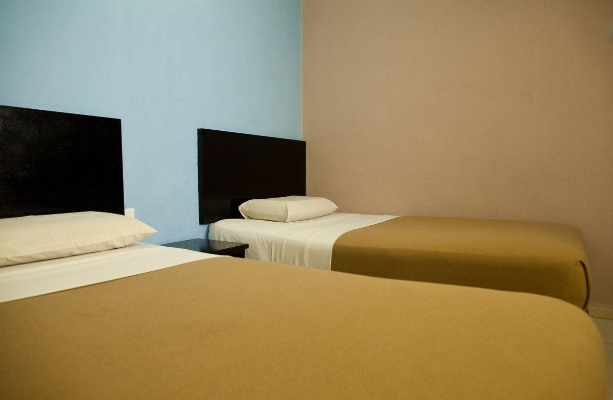 Hotel Ria Джохор Бахру Екстериор снимка