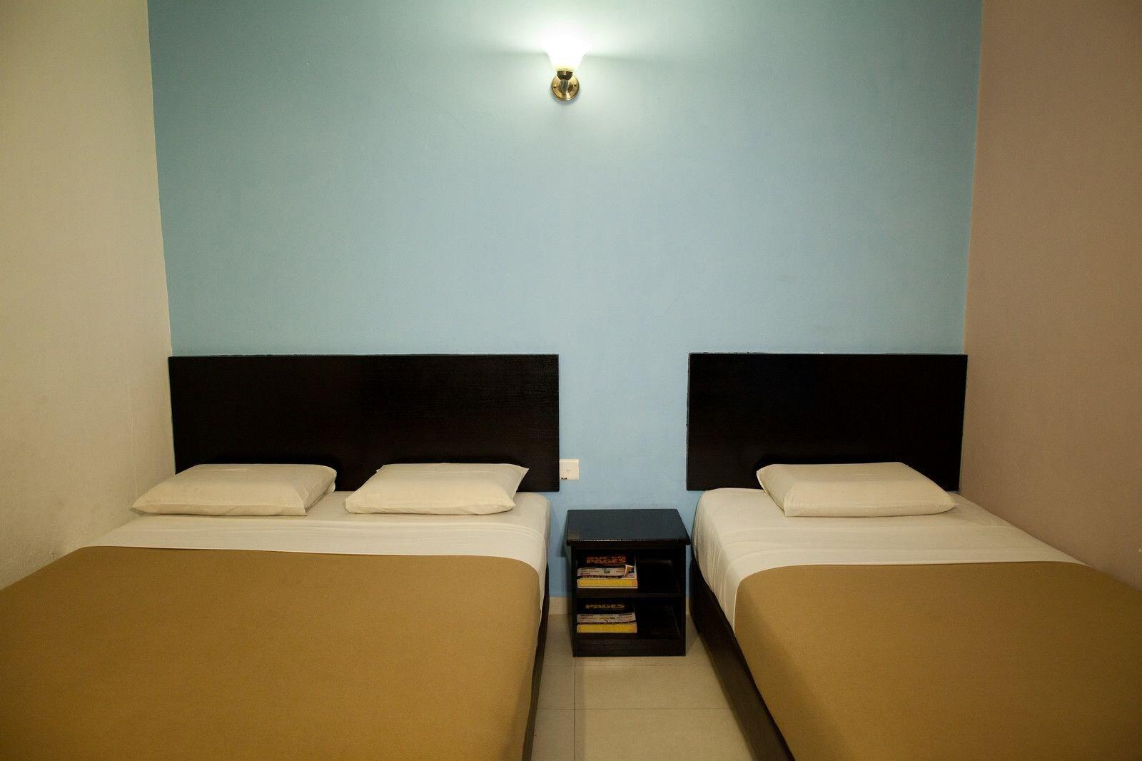 Hotel Ria Джохор Бахру Екстериор снимка