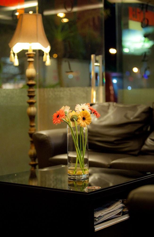 Hotel Ria Джохор Бахру Екстериор снимка
