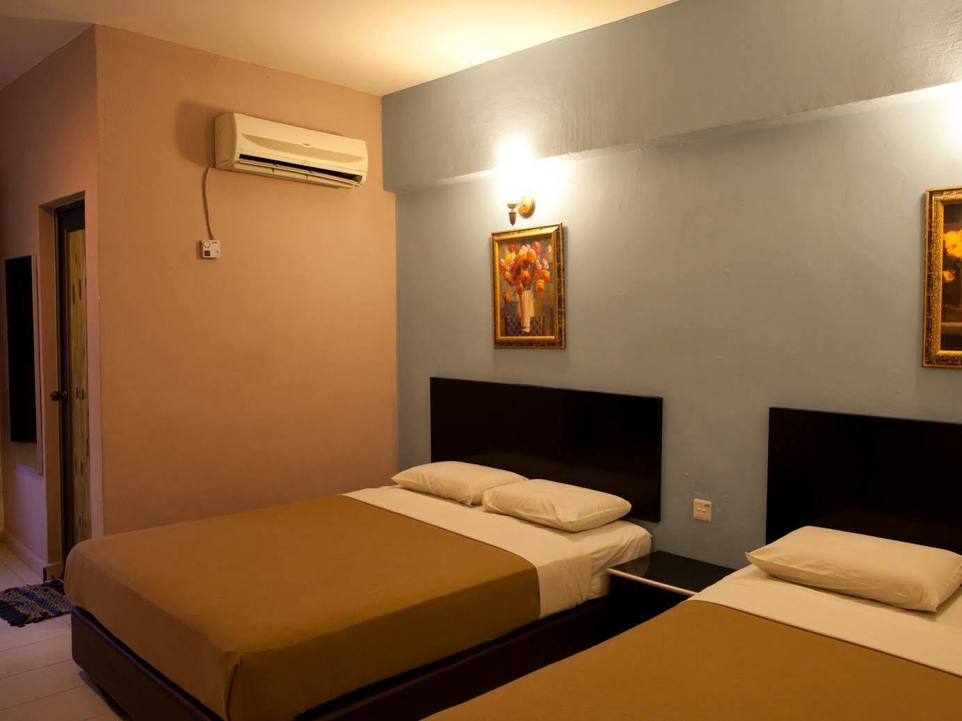 Hotel Ria Джохор Бахру Екстериор снимка